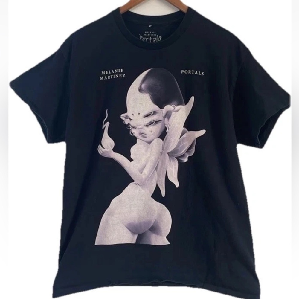 Melanie Martinez Portals Tee Concert Tour T-Shirt Shirt Size XL Merch Pop Alt